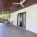 Verandah Aangan The Chalet 1Bedroom-Kitchen