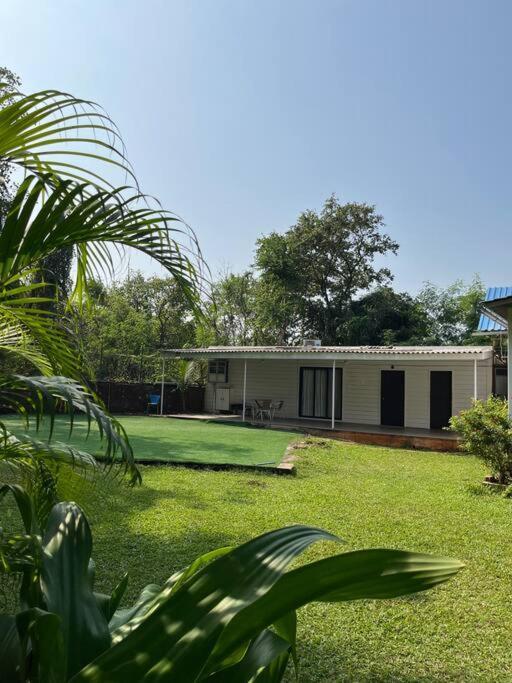 Villa Verandah Aangan The 1bedroom-kitchen Mumbai